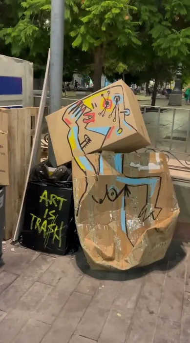 Adiós málaga – street art in Barcelona: scene from the Art Is Trash video by Francisco de Pájaro