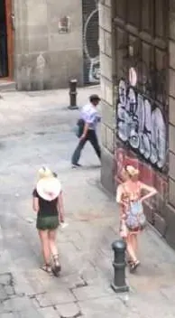  – street art in Barcelona: scene from the Art Is Trash video by Francisco de Pájaro