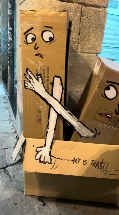 BARCELONA NIGHT #franciscodepajaro #arteurbano #art #trashart Barcelona night – street art: scene from the Art Is Trash video by Francisco de Pájaro