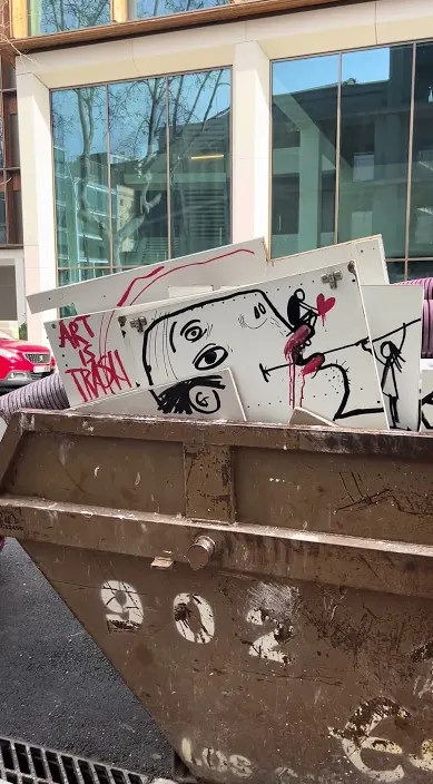 CALLE #franciscodepajaro #art Calle – street art in Barcelona: scene from the Art Is Trash video by Francisco de Pájaro