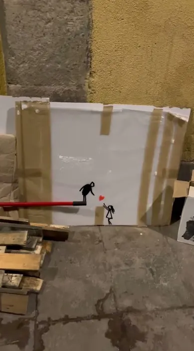 CORAZÓN #franciscodepajaro #art #arteurbano Corazón – street art in Barcelona: scene from the Art Is Trash video by Francisco de Pájaro