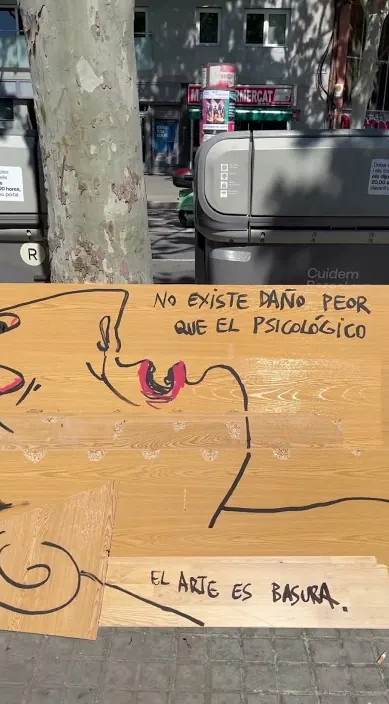 Daño – street art in Barcelona: scene from the Art Is Trash video by Francisco de Pájaro
