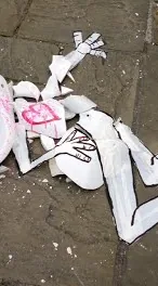 Desea nada y lo tendrás todo. autobiografía de – street art in Barcelona: scene from the Art Is Trash video by Francisco de Pájaro