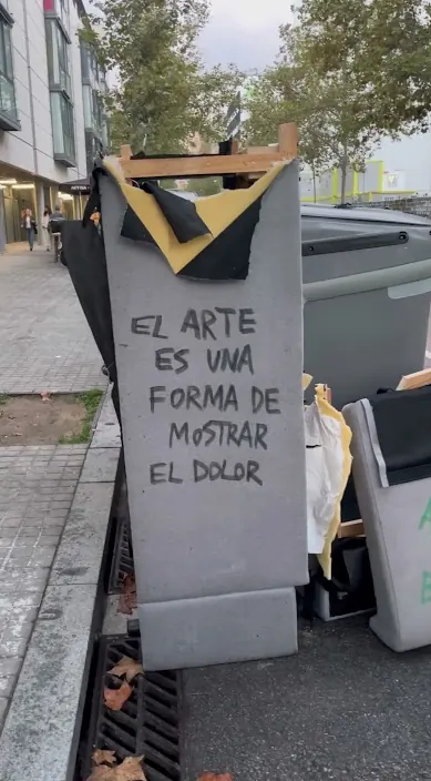 Dolor – street art in Barcelona: scene from the Art Is Trash video by Francisco de Pájaro