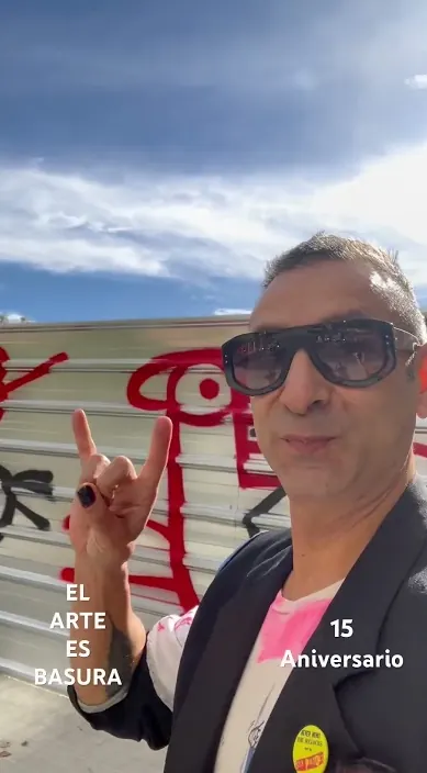 El arte es basura – street art in Barcelona: scene from the Art Is Trash video by Francisco de Pájaro