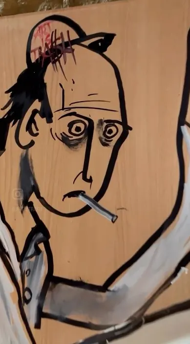 EL REPARTIDOR #art #franciscodepajaro #arteurbano #arte El repartidor – street art in Barcelona: scene from the Art Is Trash video by Francisco de Pájaro