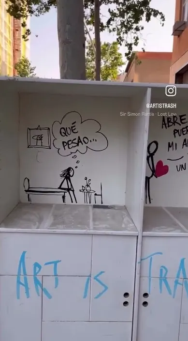 El romántico – street art in Barcelona: scene from the Art Is Trash video by Francisco de Pájaro