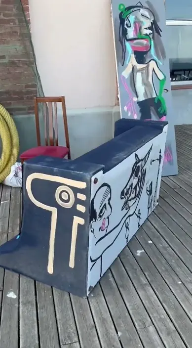 Escenografía es – street art in Barcelona: scene from the Art Is Trash video by Francisco de Pájaro