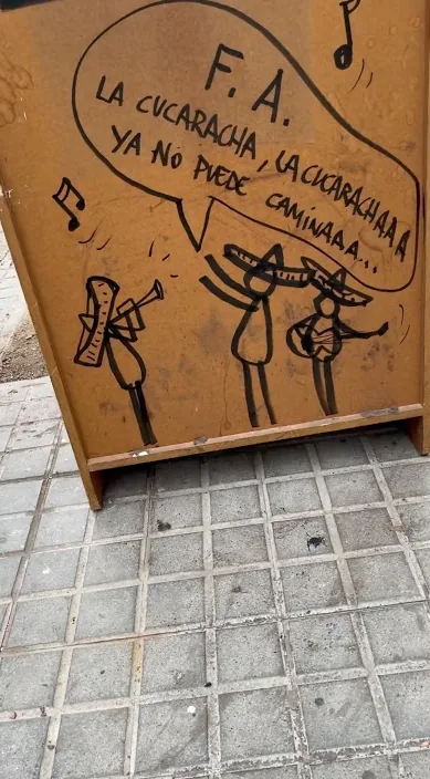 F. a. / f. m – street art in Barcelona: scene from the Art Is Trash video by Francisco de Pájaro