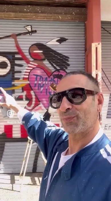 HACHA 🪓 #franciscodepajaro #art #trashart #arteurbano Hacha – street art in Barcelona: scene from the Art Is Trash video by Francisco de Pájaro