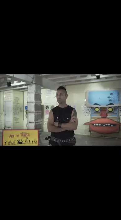 I’M es – street art: scene from the Art Is Trash video by Francisco de Pájaro