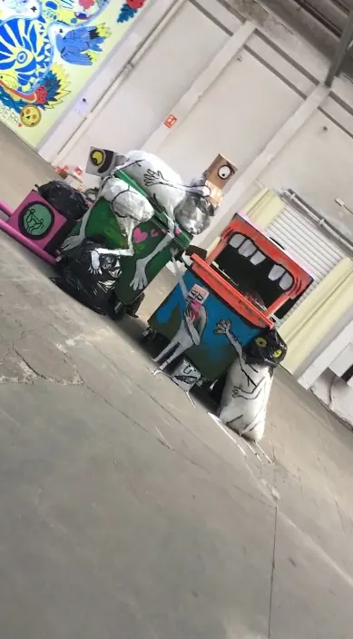 #artistrash #franciscodepajaro Instalación en Wab Lab - Poblenou Urban District Instalación en Wab Lab - Poblenou Urban District – street art in Barcelona: scene from the Art Is Trash video by Francisco de Pájaro
