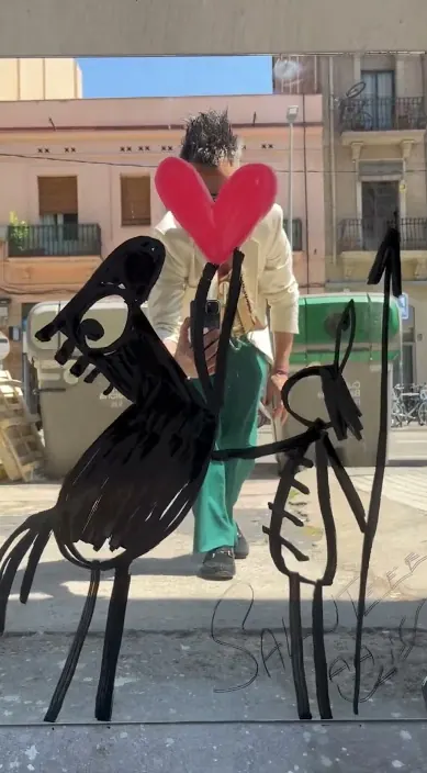 La primavera – street art in Barcelona: scene from the Art Is Trash video by Francisco de Pájaro