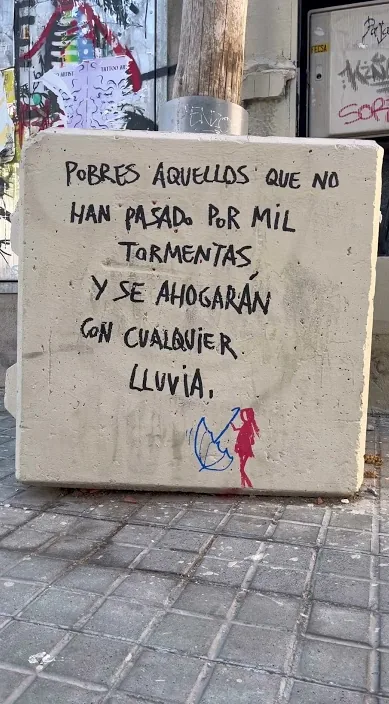 Mil tormentas – street art in Barcelona: scene from the Art Is Trash video by Francisco de Pájaro