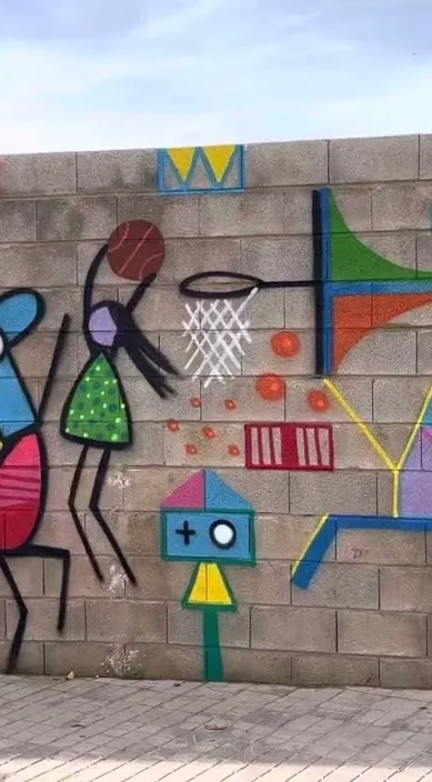 Mural – street art in Barcelona: scene from the Art Is Trash video by Francisco de Pájaro