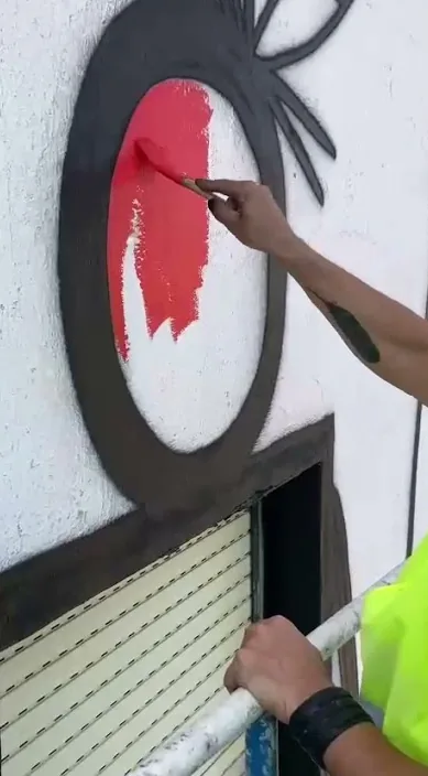 Mural para mi exposición personal en Mahón, MENORCA – street art in Barcelona: scene from the Art Is Trash video by Francisco de Pájaro
