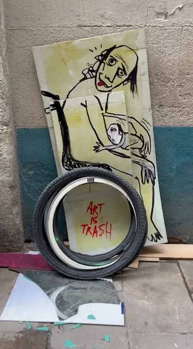 Nada es imposible www. es – street art in Barcelona: scene from the Art Is Trash video by Francisco de Pájaro