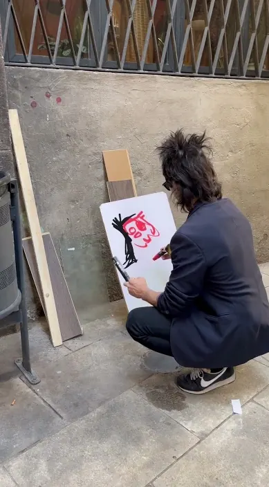 PINTO MI DIARIO DE VIDA. 👉artistrash.es #art #arteurbano #streetart #arte #urbanart #barcelona Pinto mi diario de vida. es – street art: scene from the Art Is Trash video by Francisco de Pájaro