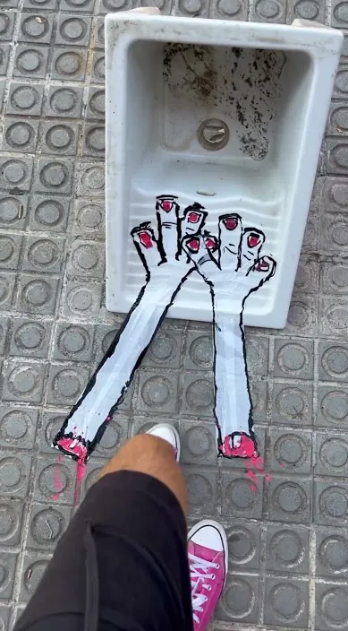 Poncio pilatos – street art in Barcelona: scene from the Art Is Trash video by Francisco de Pájaro