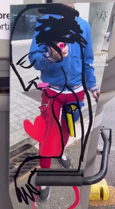 REFERENTE CULTURAL #art #franciscodepajaro #arteurbano Referente cultural – street art in Barcelona: scene from the Art Is Trash video by Francisco de Pájaro