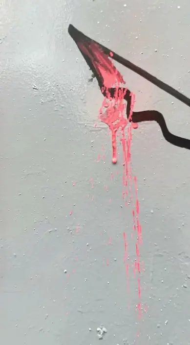 SIN COMENTARIO #art #franciscodepajaro #arteurbano #streetart Sin comentario – street art in Barcelona: scene from the Art Is Trash video by Francisco de Pájaro