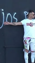 Soy un guerrero artístico letal – street art in Barcelona: scene from the Art Is Trash video by Francisco de Pájaro