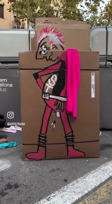 SÚPER TRASH: el anti héroe de la basura – street art in Barcelona: scene from the Art Is Trash video by Francisco de Pájaro