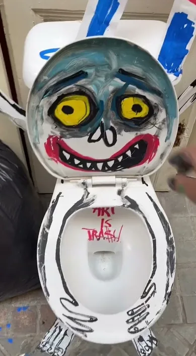 T.V.E. es – street art: scene from the Art Is Trash video by Francisco de Pájaro