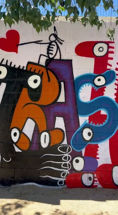 TRASH #art #franciscodepajaro #mural #graffiti #arteurbano Trash – street art in Barcelona: scene from the Art Is Trash video by Francisco de Pájaro