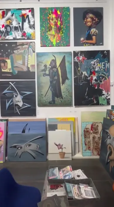 Trash wars es – street art in Barcelona: scene from the Art Is Trash video by Francisco de Pájaro