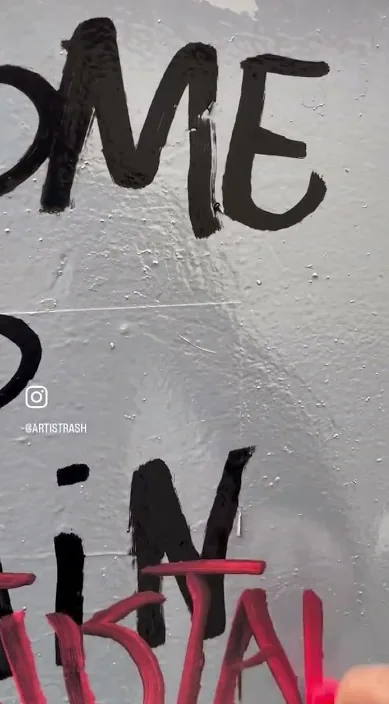 Welcome – street art in Barcelona: scene from the Art Is Trash video by Francisco de Pájaro