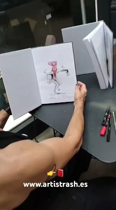 www. es – street art: scene from the Art Is Trash video by Francisco de Pájaro