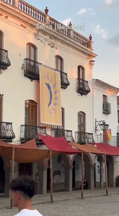 Zafra badajoz – street art: scene from the Art Is Trash video by Francisco de Pájaro